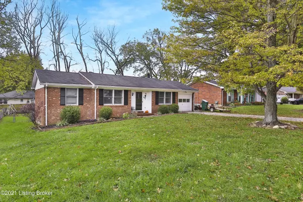 407 Knobview Dr, Shelbyville, KY 40065