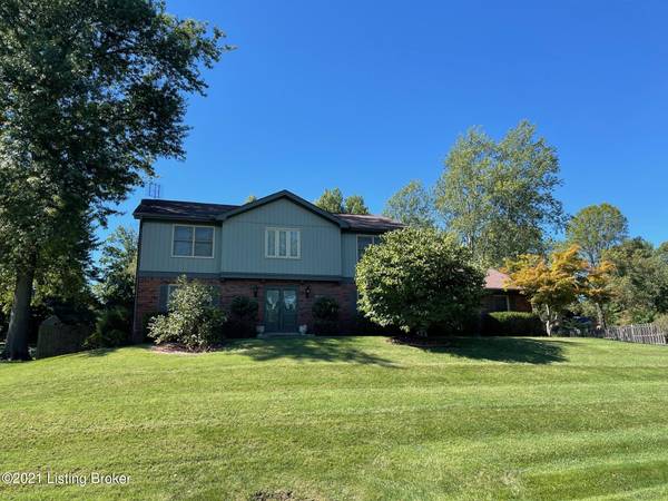 3304 Cherry Tree Ln, Prospect, KY 40059