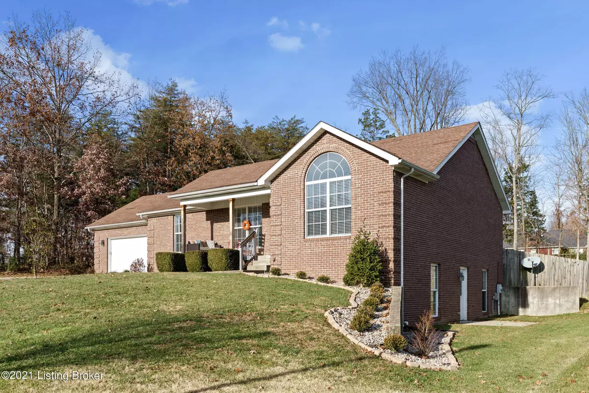 Mt Washington, KY 40047,210 Hardwood Dr