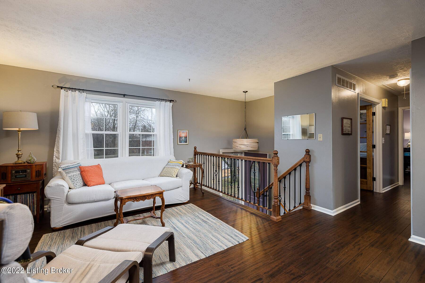 Louisville, KY 40243,12515 Farmbrook Dr