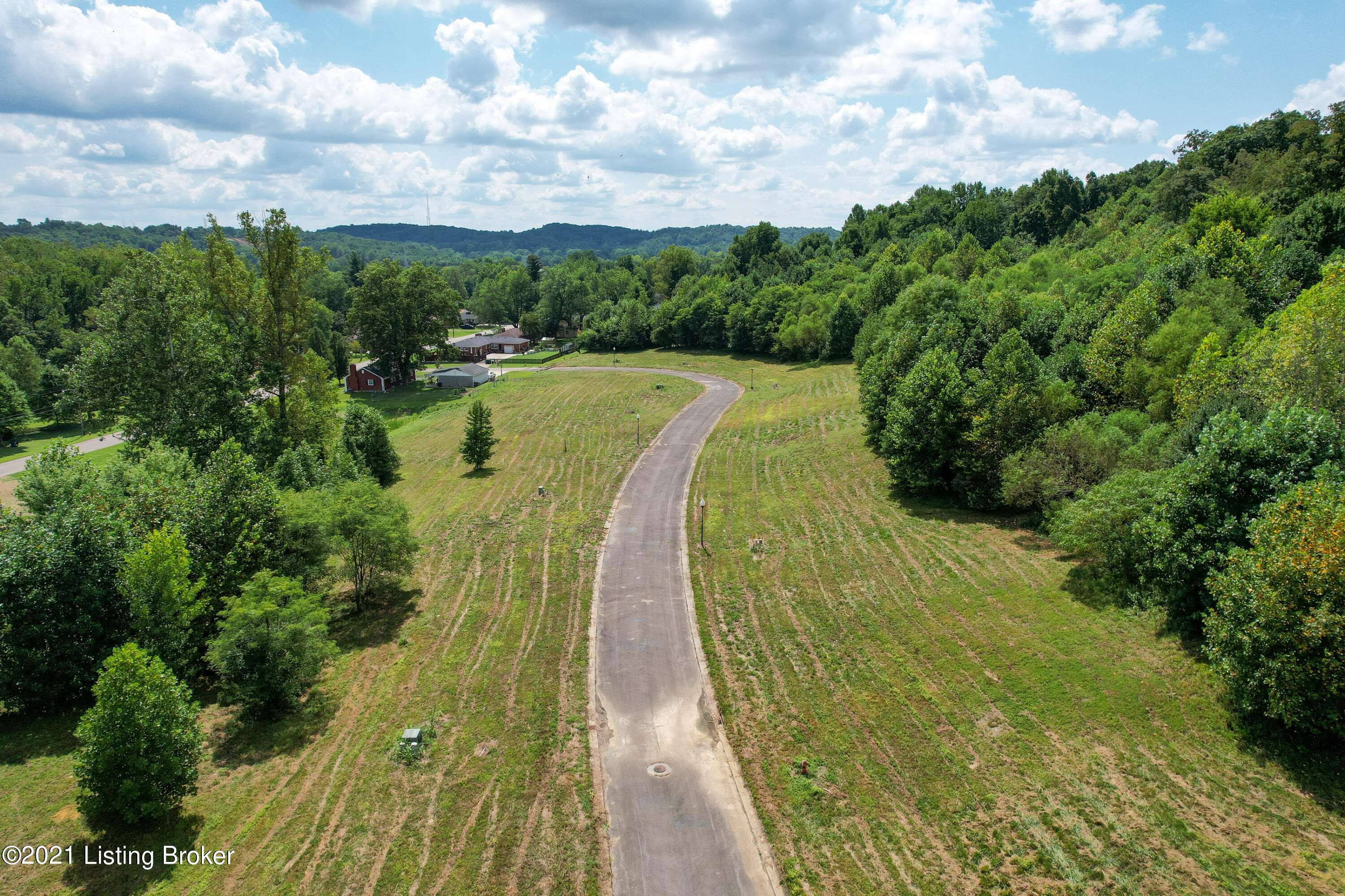 Louisville, KY 40214,3407 Westhill Cir