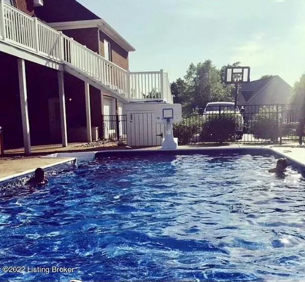 Leitchfield, KY 42754,182 Leigh Ln