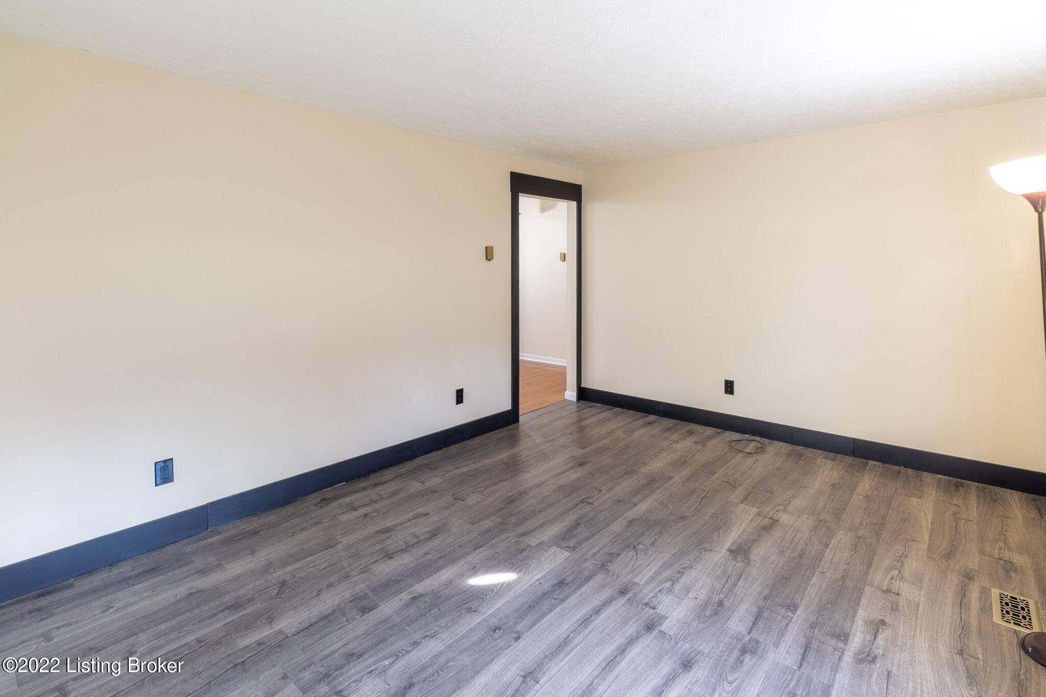 La Grange, KY 40031,428 Mill Run WAY