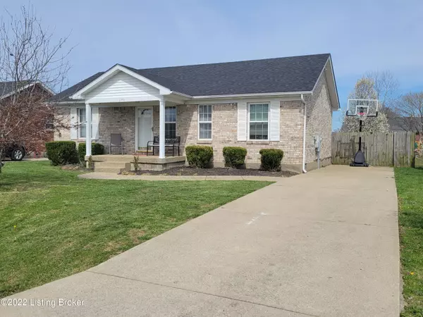 246 Beechcliff Cir, Shepherdsville, KY 40165