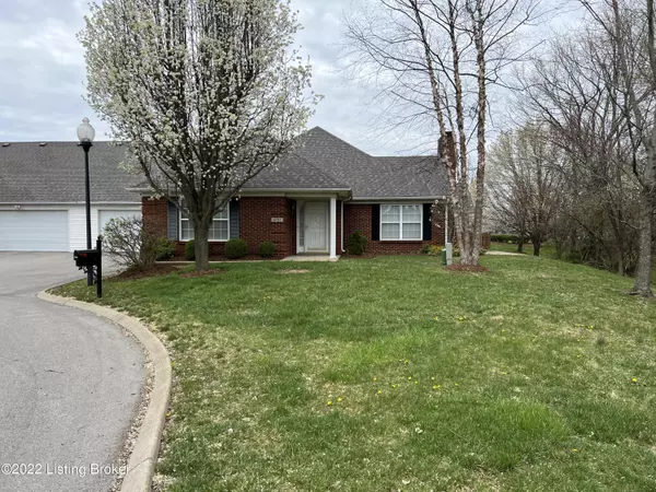 8707 Lough Dr, Louisville, KY 40291