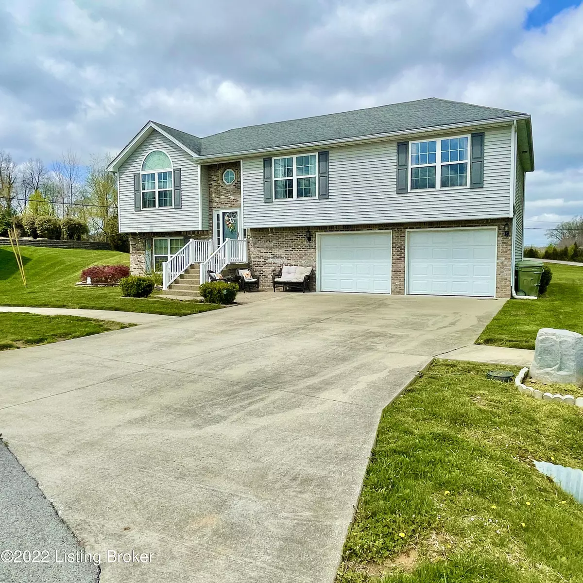 Vine Grove, KY 40175,208 Kathie Ct