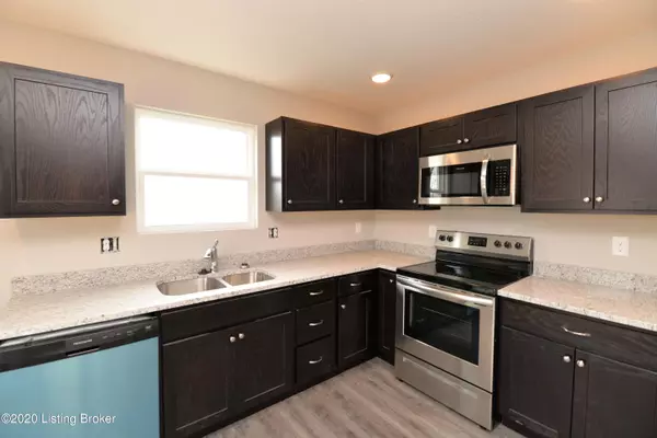 Erlanger, KY 41018,1581 Raintree Ct