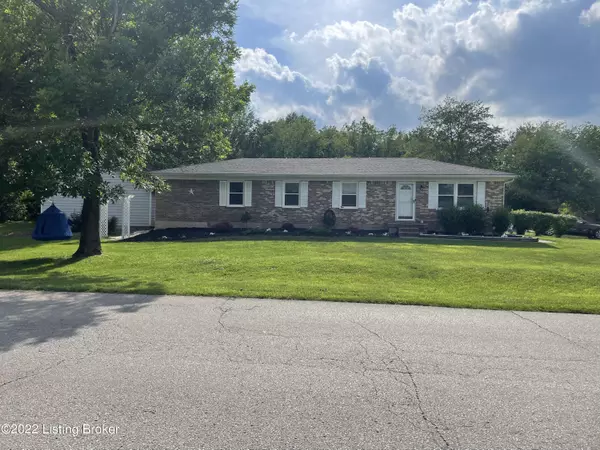 6809 Village Green Blvd, Pewee Valley, KY 40056