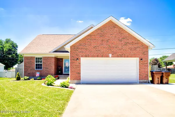 496 Bald Eagle Cir, Mt Washington, KY 40047