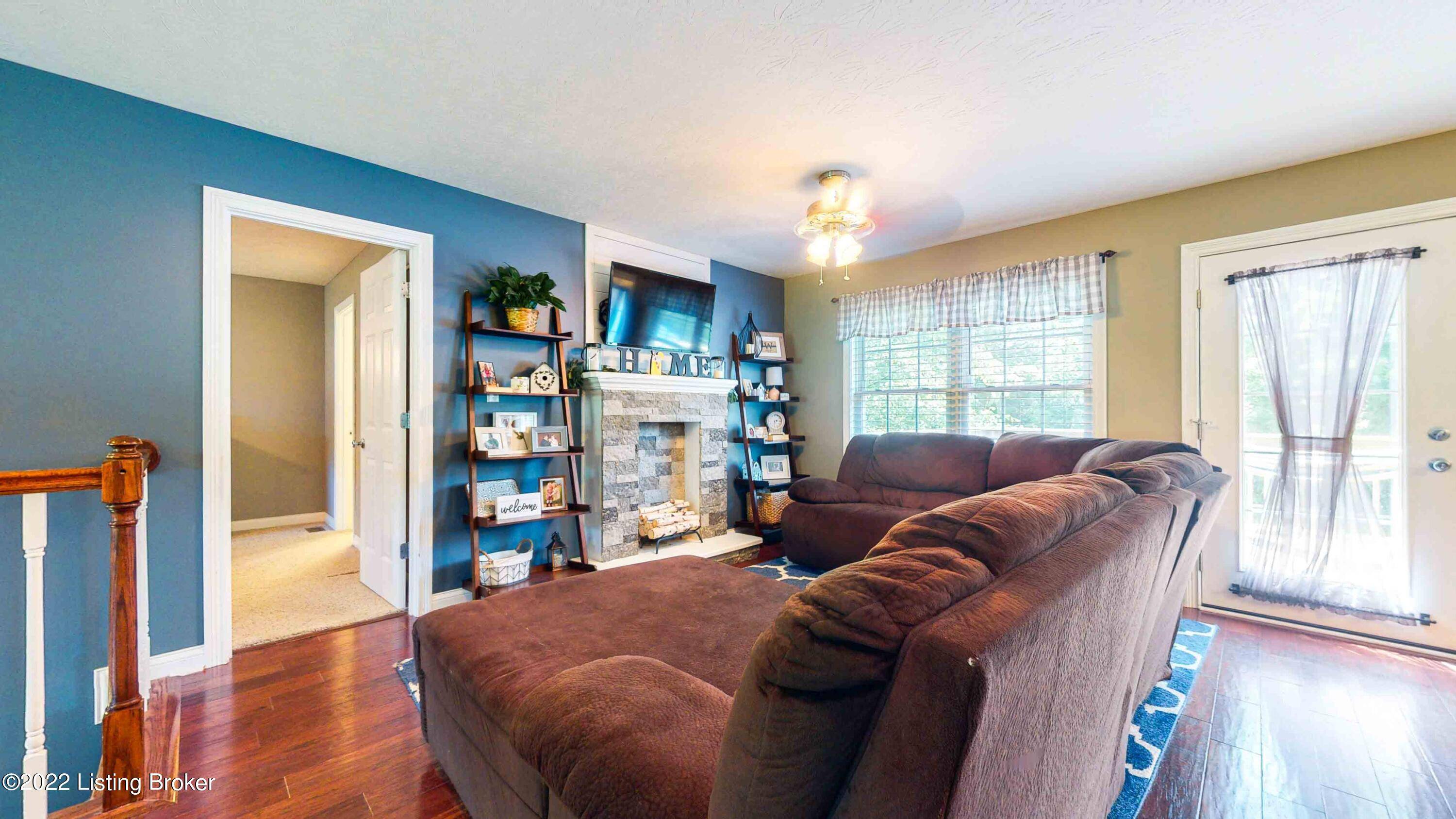 Shepherdsville, KY 40165,141 Pare Ct