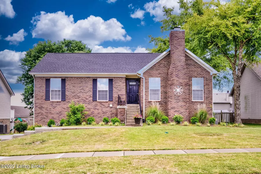 26 Bald Mountain Cir, Shelbyville, KY 40065