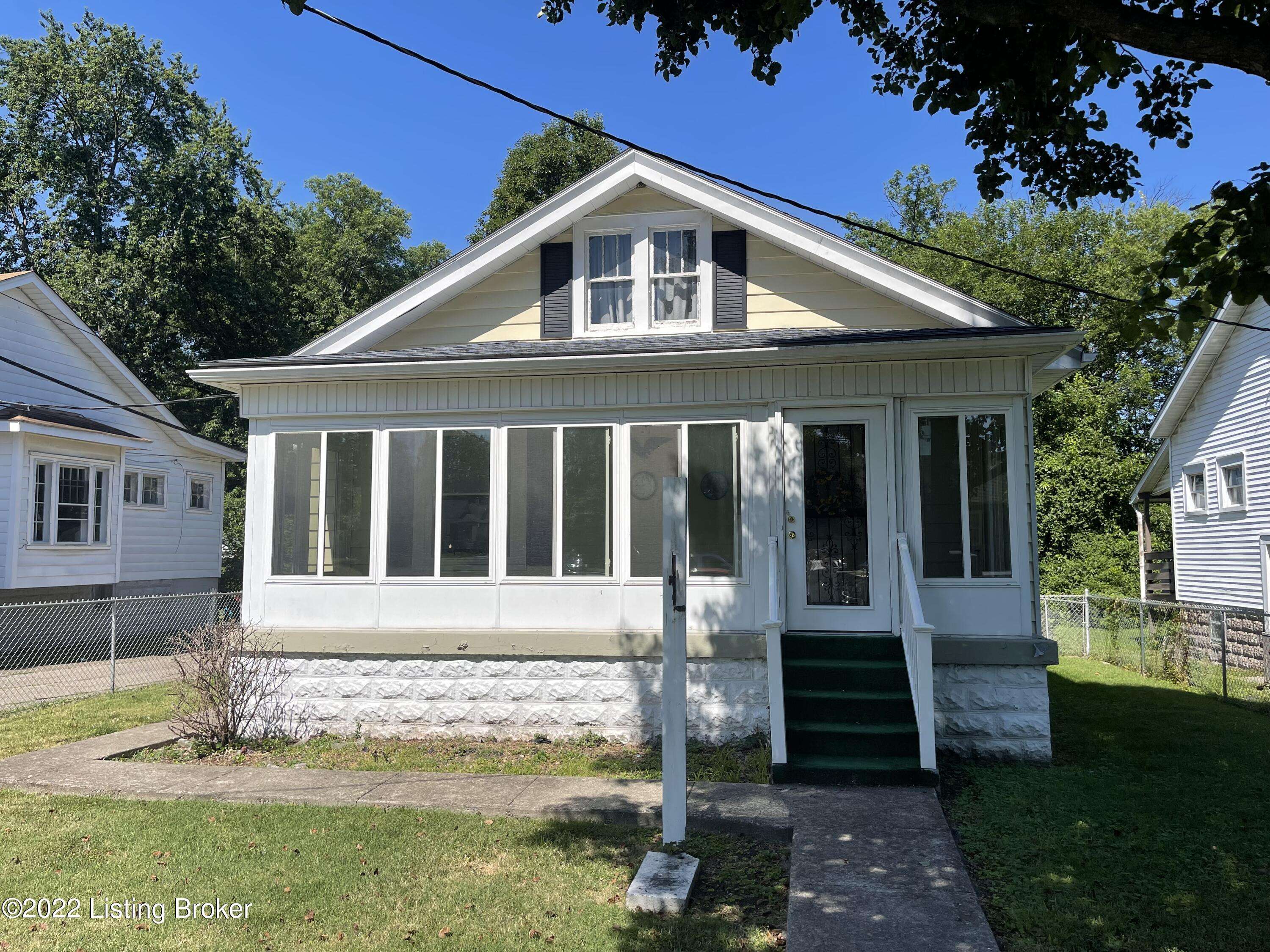 Louisville, KY 40214,3912 S 2nd St