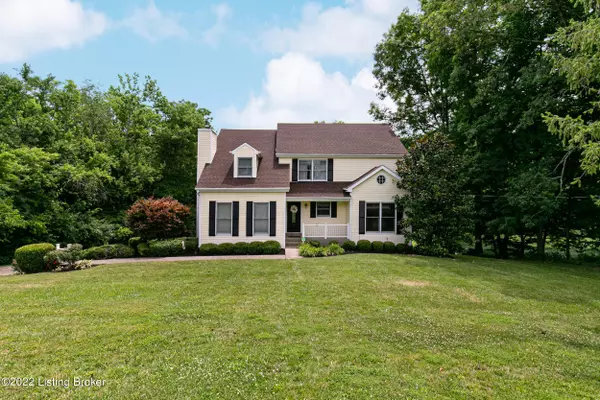 2216 Outer Circle Dr, Crestwood, KY 40014