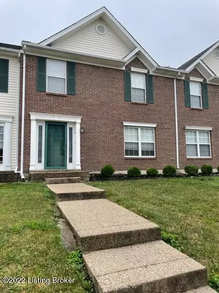 8004 Kelly Green WAY, Louisville, KY 40291