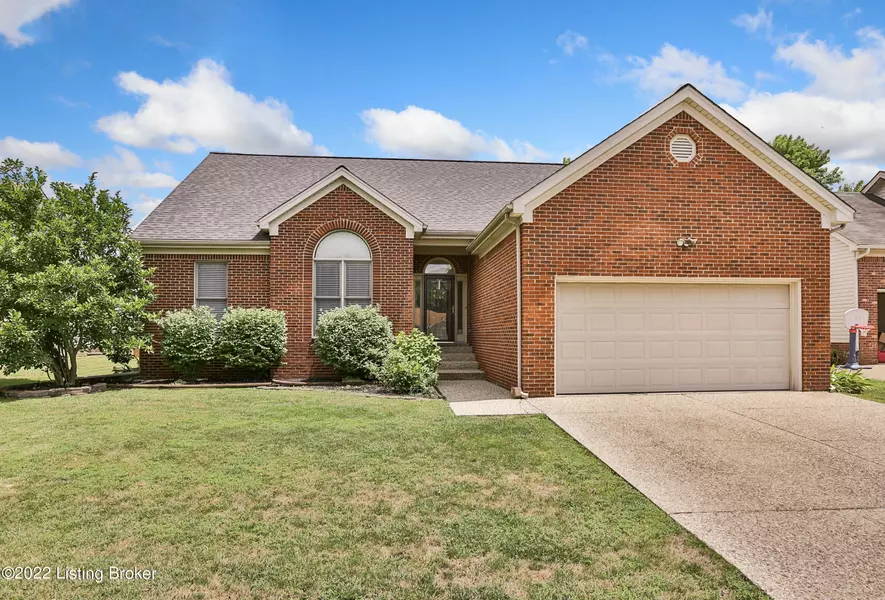 526 Matterhorn Dr, Shelbyville, KY 40065