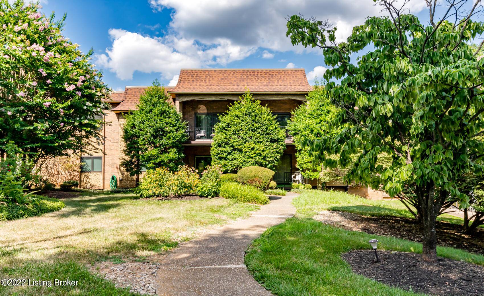 1602 Gardiner Ln #234, Louisville, KY 40205