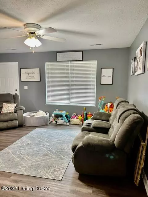 Leitchfield, KY 42754,817 Carwile Dr