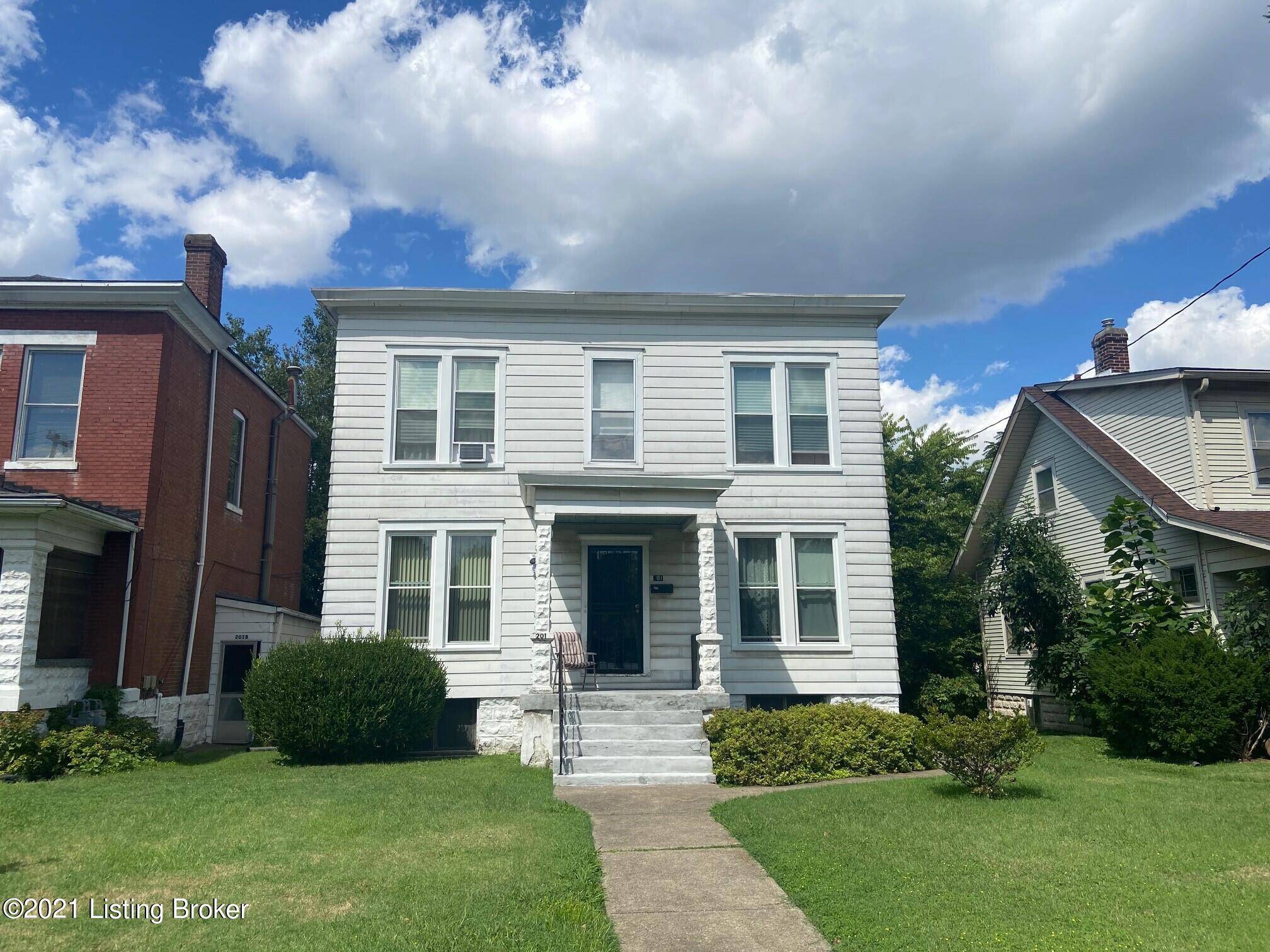 201 W Collins Ct, Louisville, KY 40214