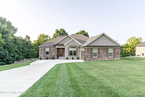 290 Elk Chase Dr, Taylorsville, KY 40071