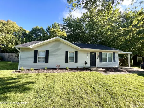 8523 Confederate Pl Dr, Pewee Valley, KY 40056