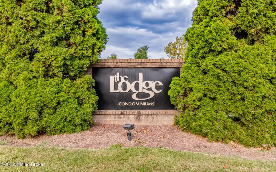 3505 Lodge Ln #212, Louisville, KY 40218