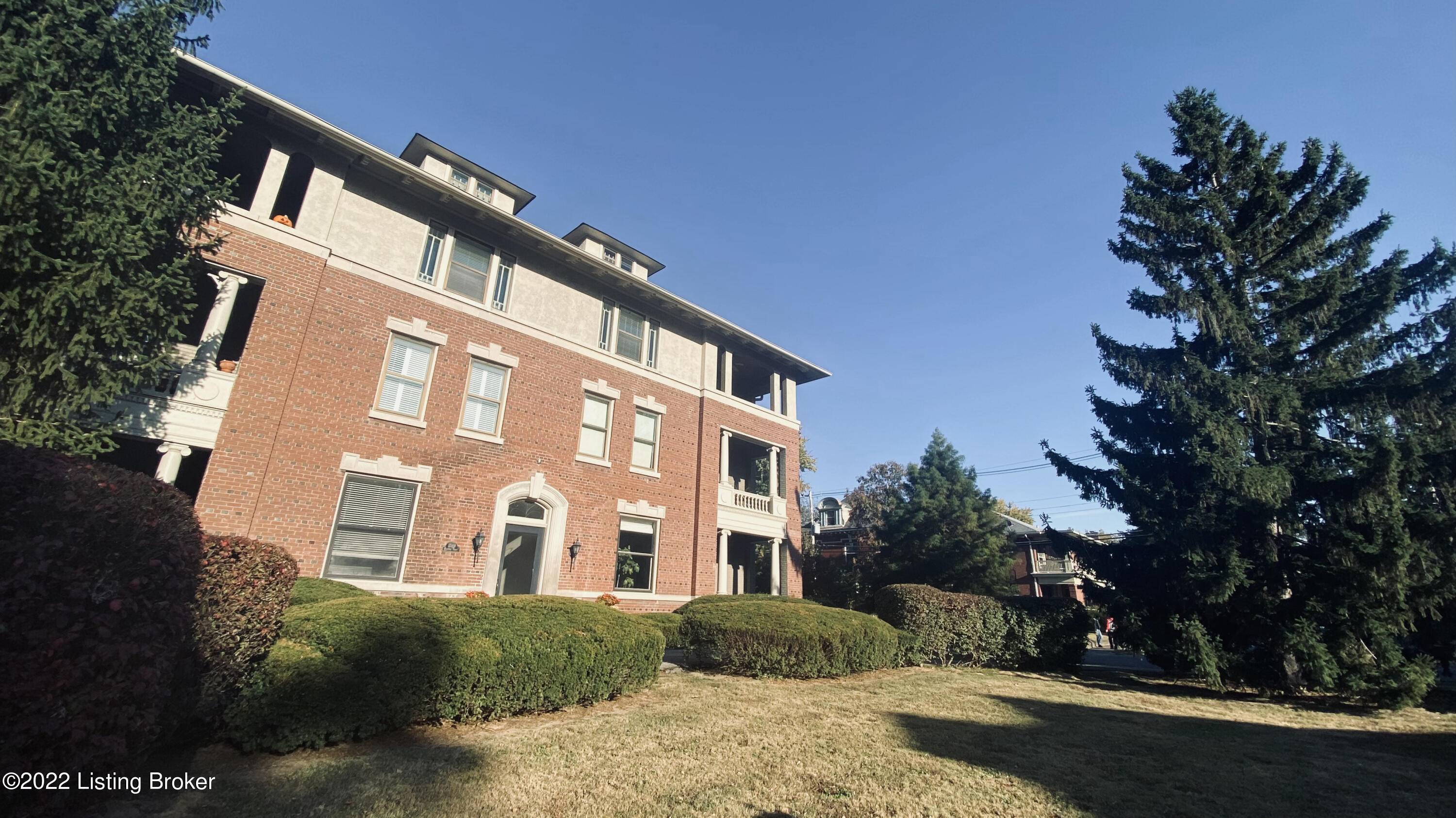 Louisville, KY 40205,1589 Parsons Pl #9