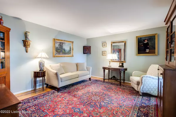 Louisville, KY 40222,1806 Crossgate Ln