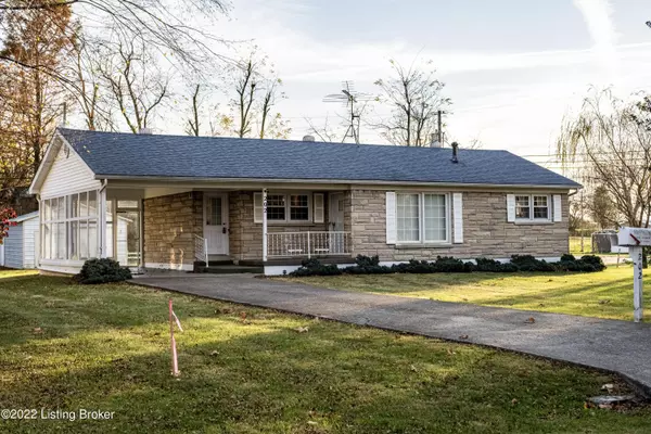 202 Valley TER, Irvington, KY 40146