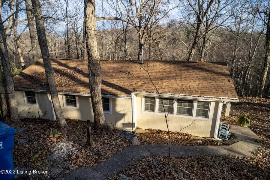 3085 Centerview Rough River Ln, Hudson, KY 40145