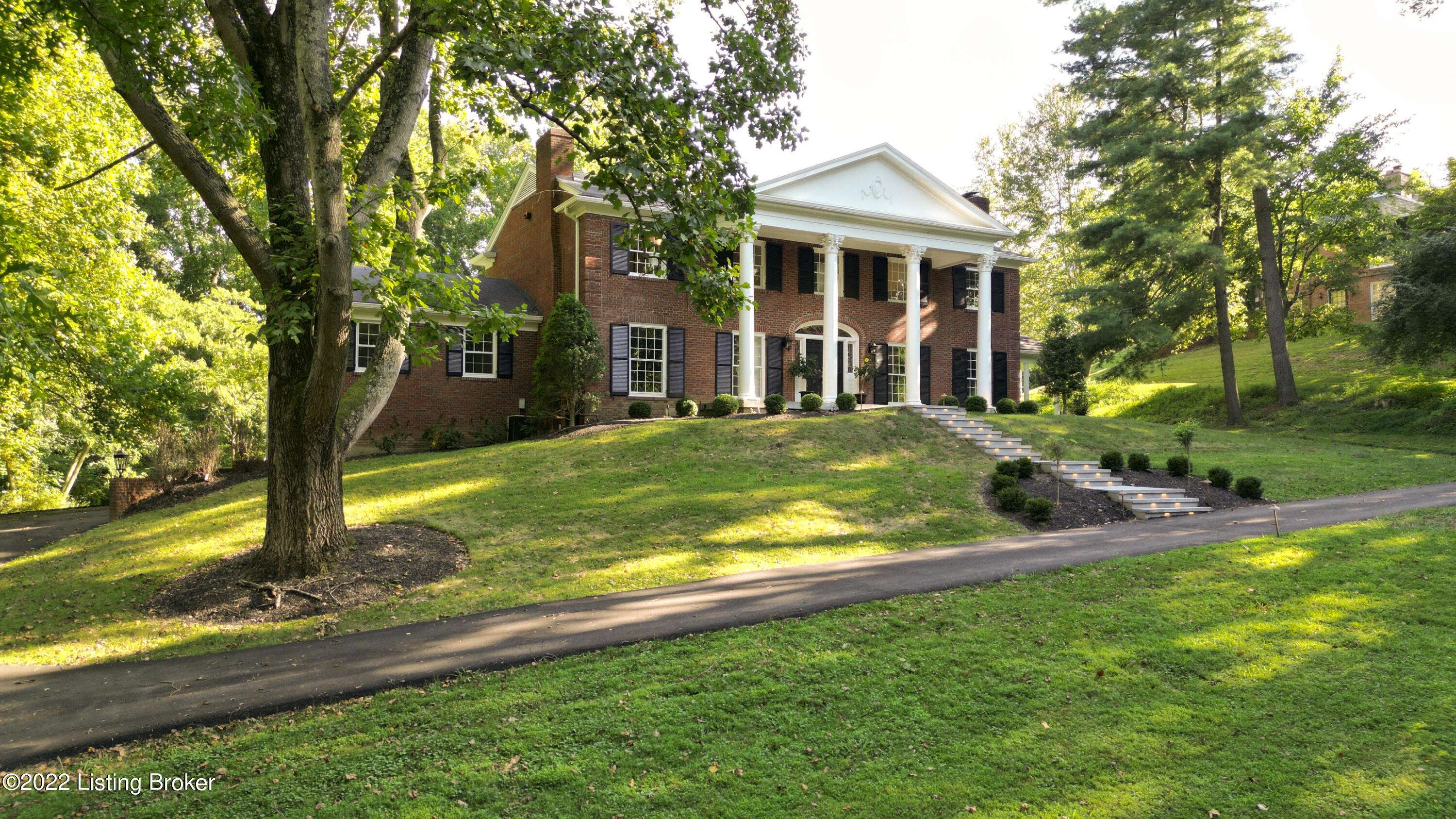 Louisville, KY 40222,5700 River Knolls Dr