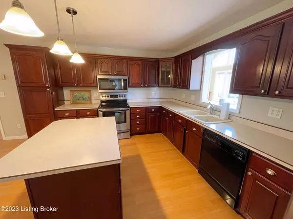 Glendale, KY 42740,1795 Mud Splash Rd