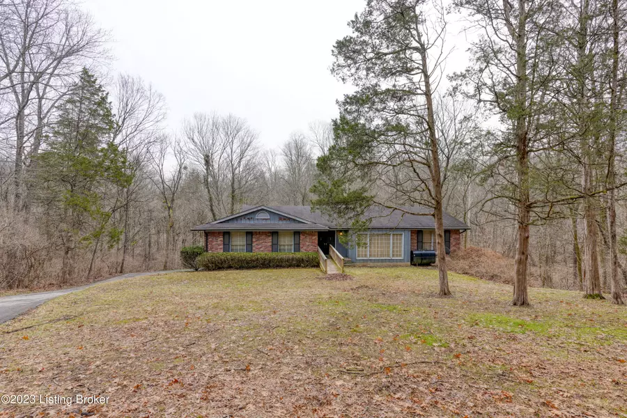 6811 Briar Hill Rd, Crestwood, KY 40014