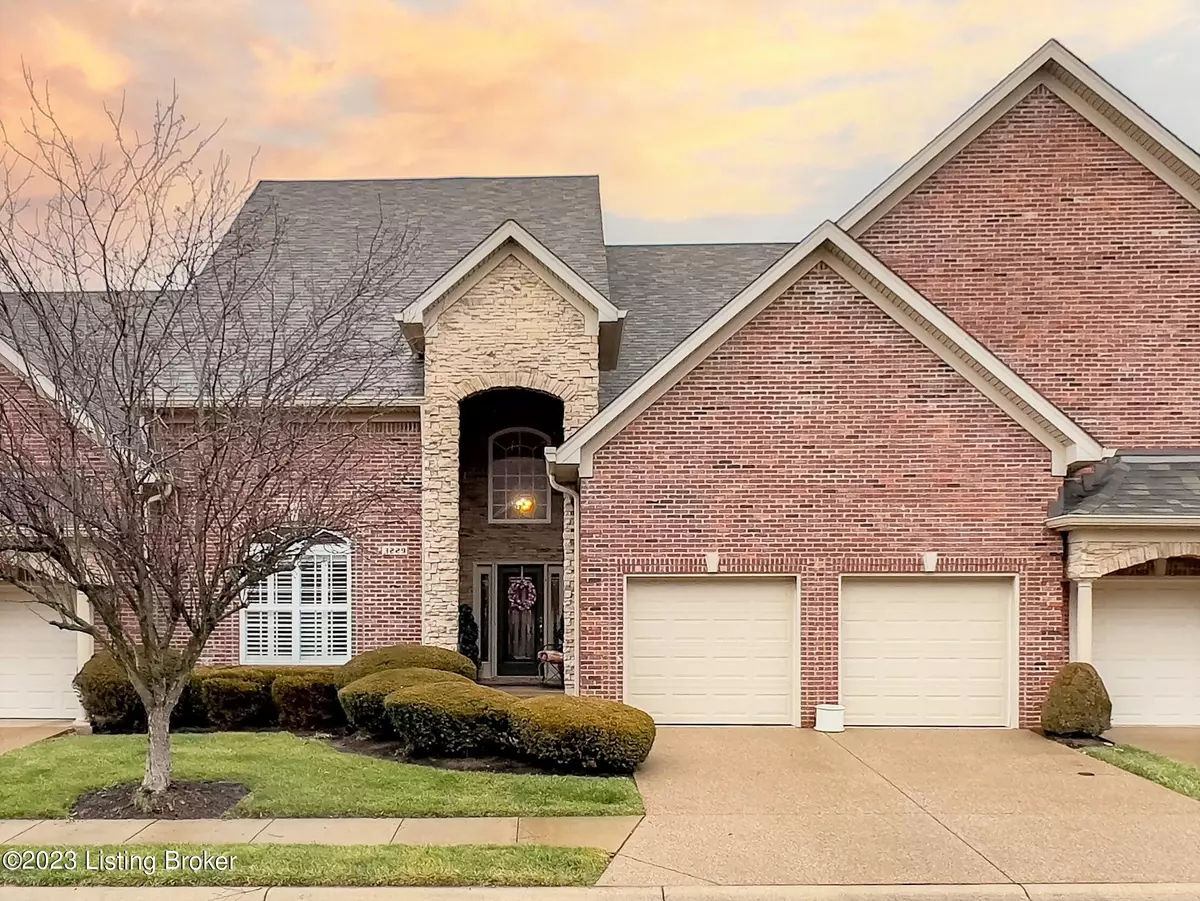 Louisville, KY 40245,3229 Ridge Brook Cir