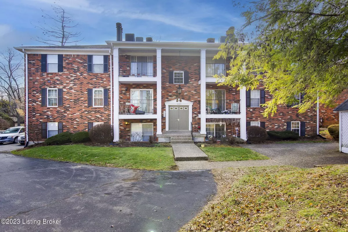 Louisville, KY 40218,3307 Colonial Manor Cir #2A