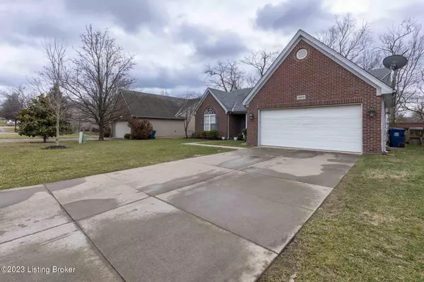 Louisville, KY 40241,10816 Symington Cir