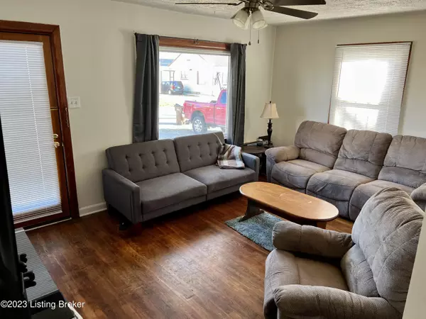 Carrollton, KY 41008,906 Kelly St