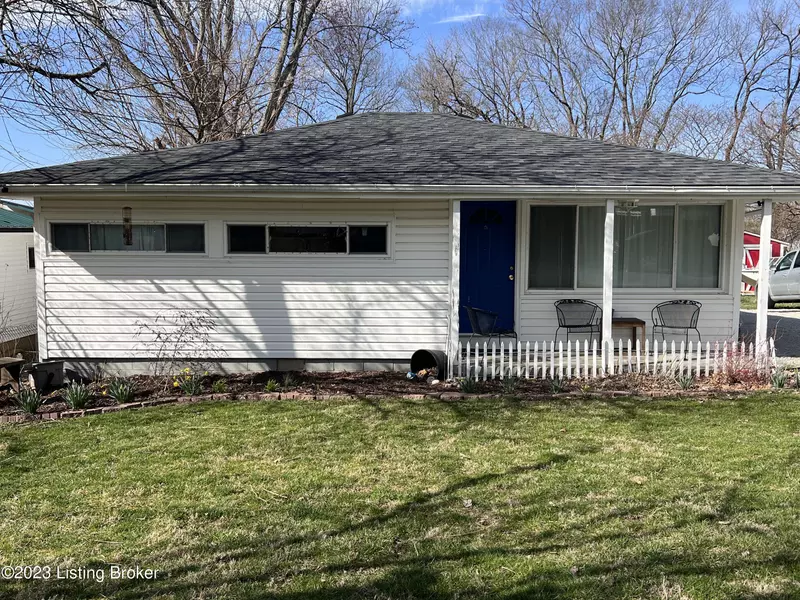 500 Monroe St #B, La Grange, KY 40031