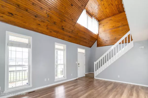 Louisville, KY 40241,11001 Shady Hollow Dr