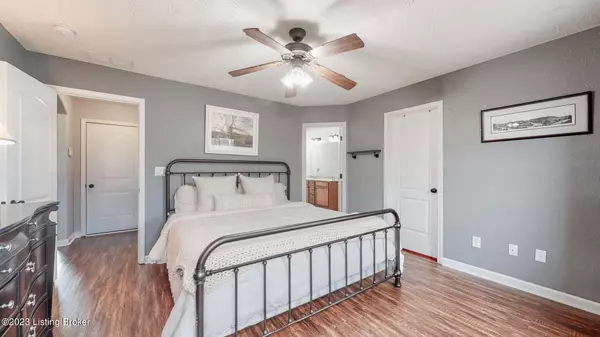 Louisville, KY 40229,11505 Pebble TRCE