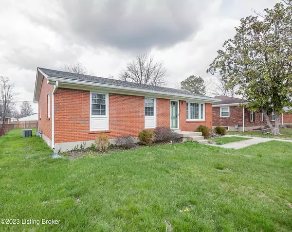 8104 La Fon Ave, Louisville, KY 40228