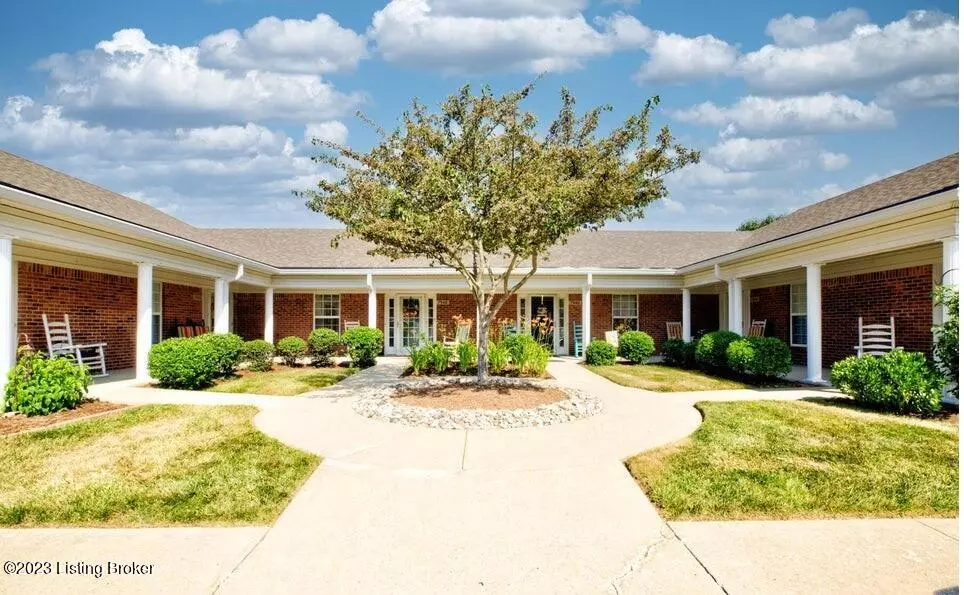 Louisville, KY 40228,7948 Stovall Ct