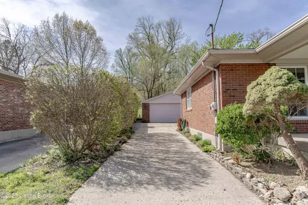 Louisville, KY 40216,1542 Glenrock Rd