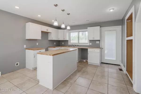 Caneyville, KY 42721,329 W Maple St