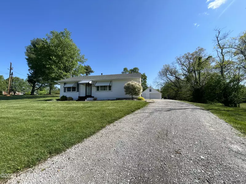 2142 Rock Ridge Rd, Brandenburg, KY 40108