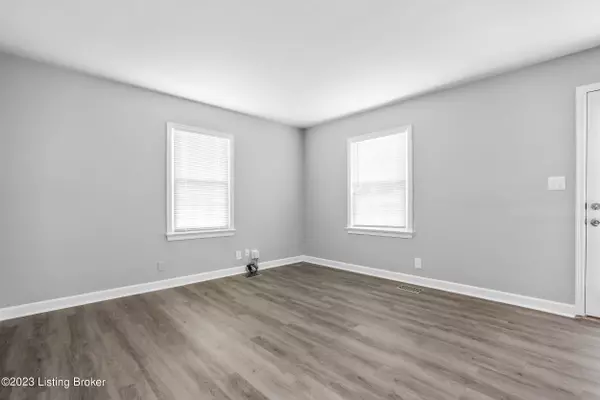 Louisville, KY 40222,600 Harris Pl