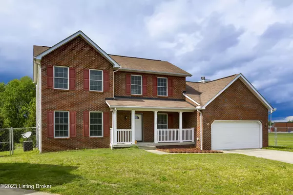 4520 Sunset Cir, Louisville, KY 40216