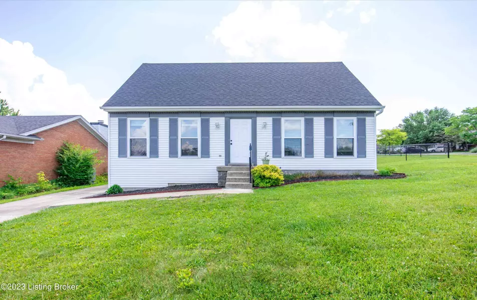 1601 Fitzgerald Ct, La Grange, KY 40031