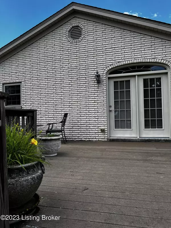 Shepherdsville, KY 40165,973 Castlerock Dr