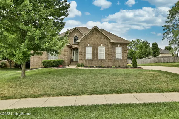 830 Abingdon Cir, Shelbyville, KY 40065