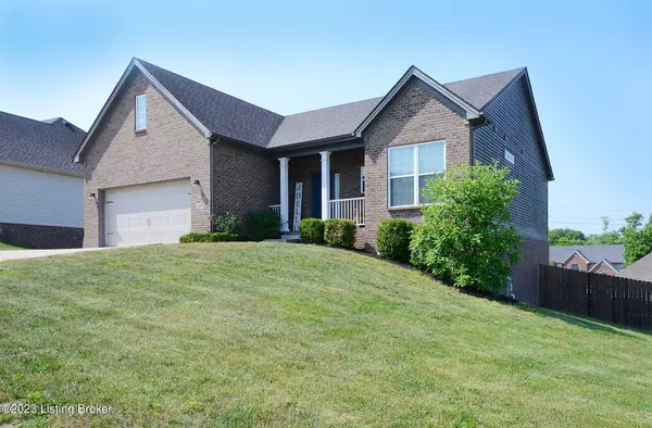 329 White Cliffs Ln, Frankfort, KY 40601